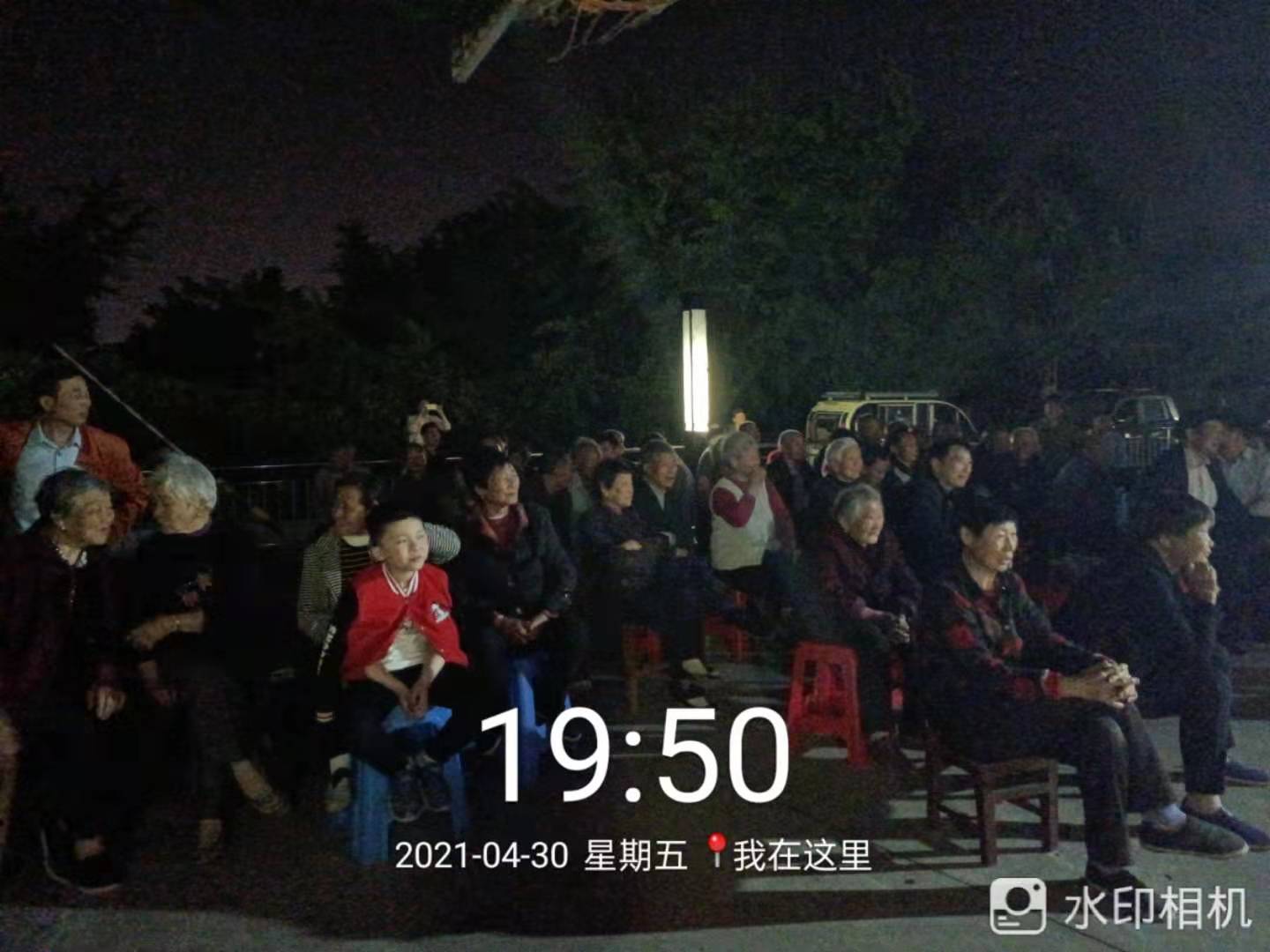 现场观众.jpg